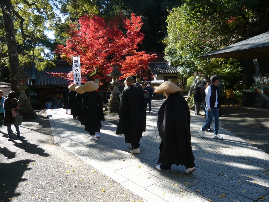 参道を歩き、阪急清荒神駅まで